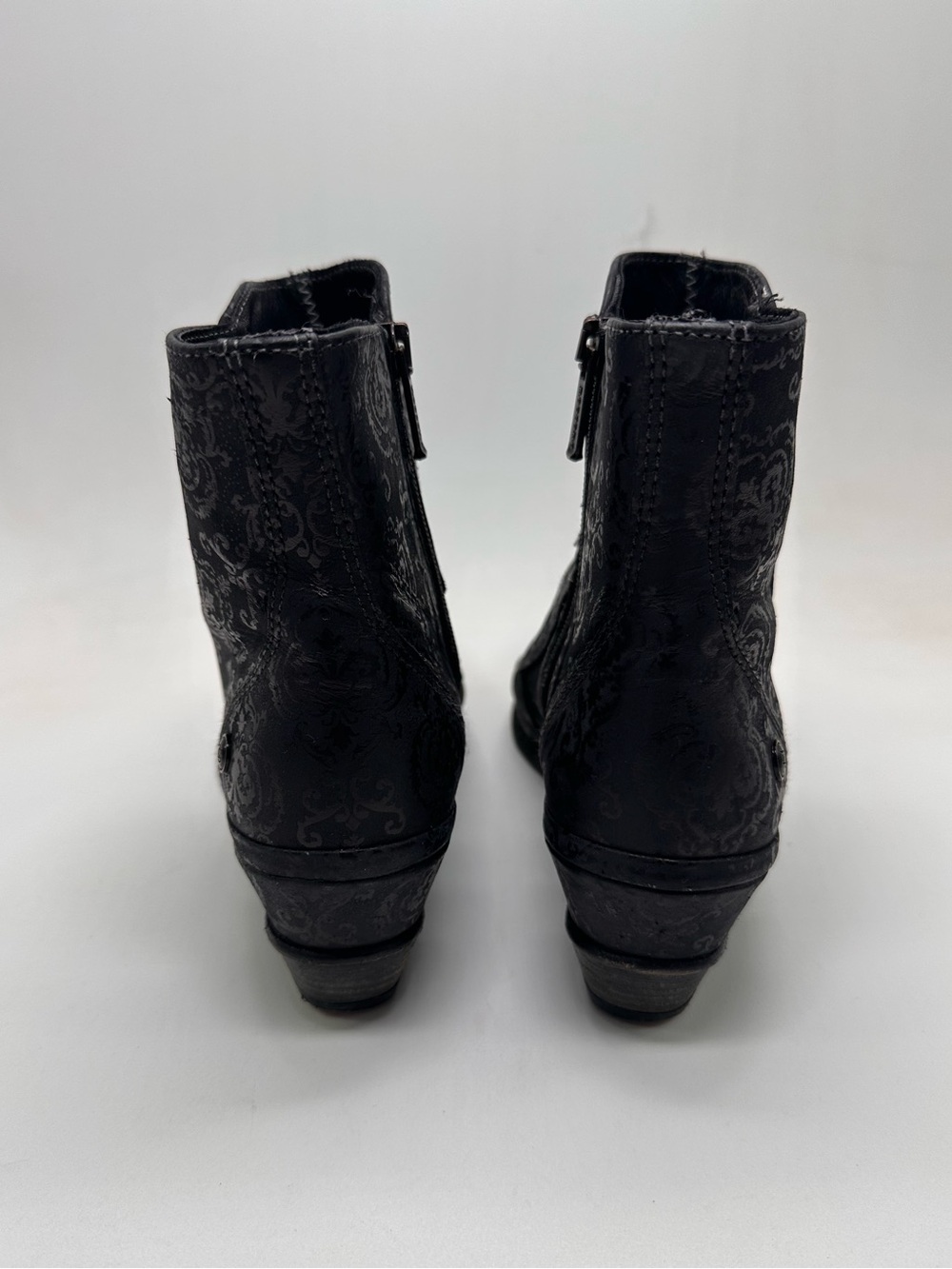 Neosens | Rococo Dark Academia Ankle Boots in Black - Picture 5 of 12